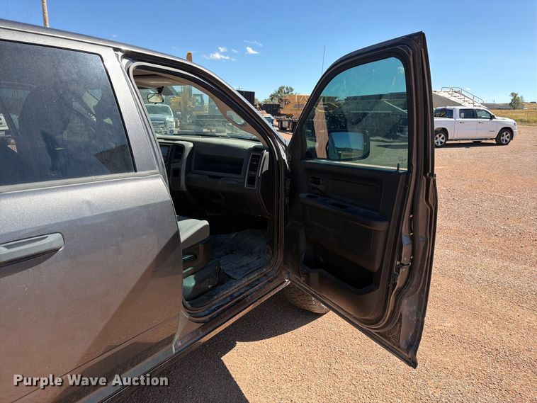 image for item FM7677 2019 RAM 1500 Ext. Cab pickup truck