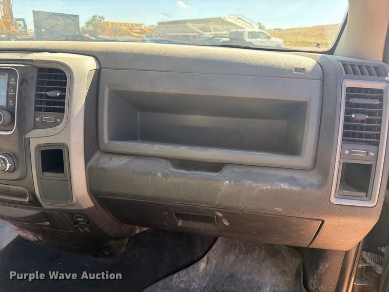 image for item FM7677 2019 RAM 1500 Ext. Cab pickup truck
