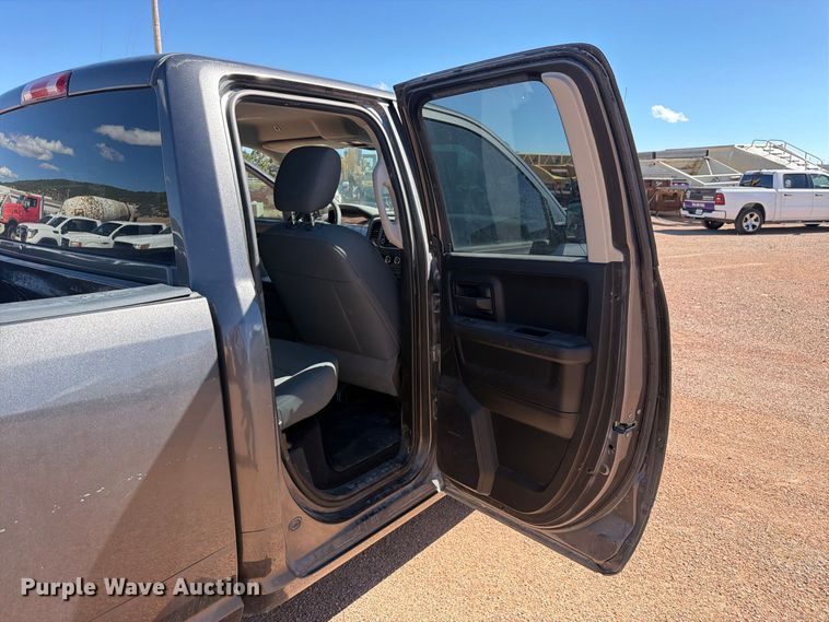 image for item FM7677 2019 RAM 1500 Ext. Cab pickup truck