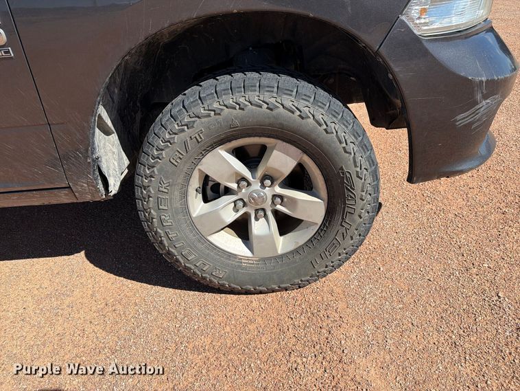 image for item FM7677 2019 RAM 1500 Ext. Cab pickup truck