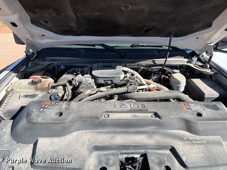 image for item FM7678 2011 Chevrolet Silverado 3500HD utility bed pickup truck