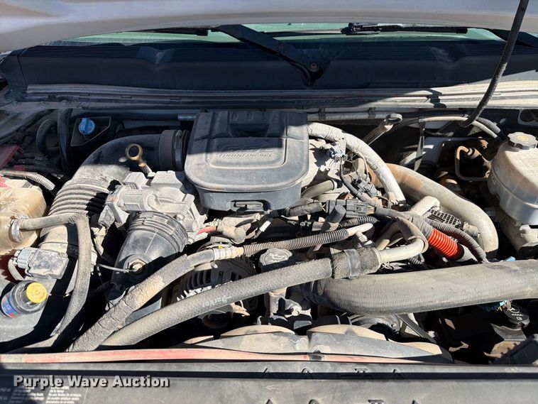 image for item FM7678 2011 Chevrolet Silverado 3500HD utility bed pickup truck