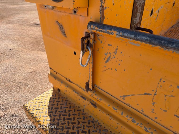 image for item FM7679 2000 Ford F250 utility bed pickup truck