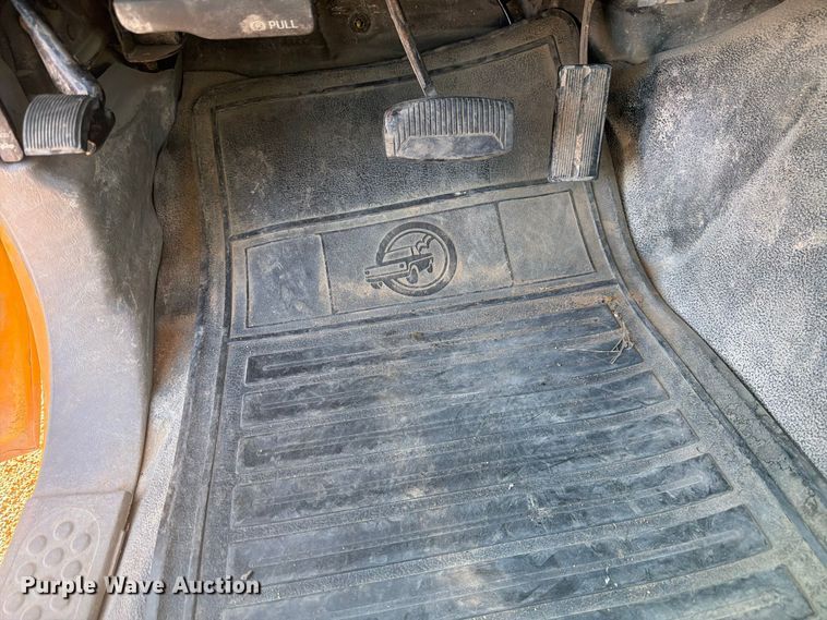 image for item FM7679 2000 Ford F250 utility bed pickup truck