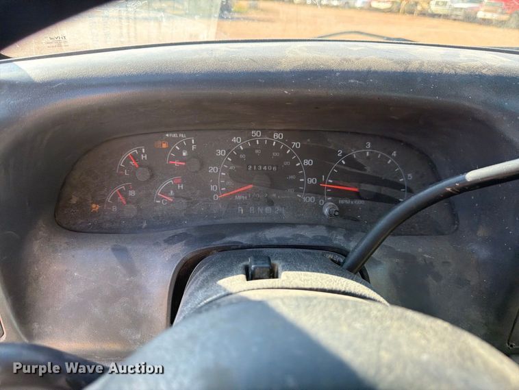 image for item FM7679 2000 Ford F250 utility bed pickup truck