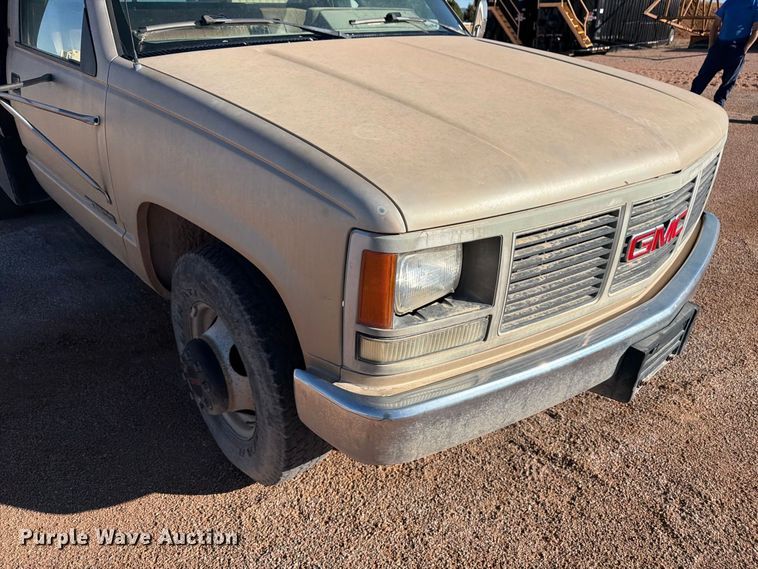 image for item FM7680 1991 GMC 3500 flatbed pickup truck