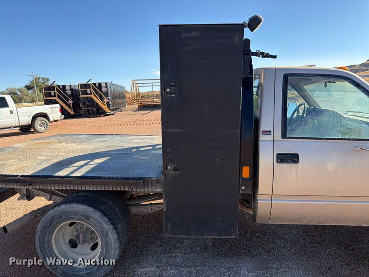 image for item FM7680 1991 GMC 3500 flatbed pickup truck