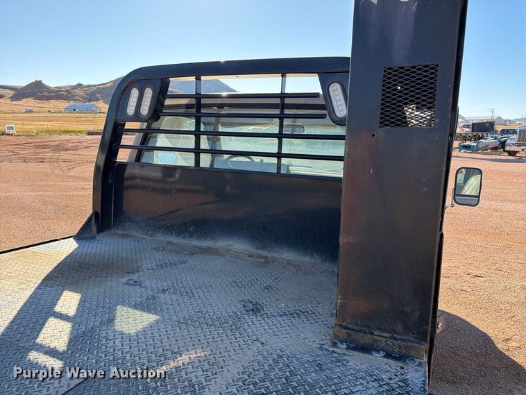 image for item FM7680 1991 GMC 3500 flatbed pickup truck