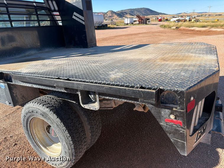 image for item FM7680 1991 GMC 3500 flatbed pickup truck