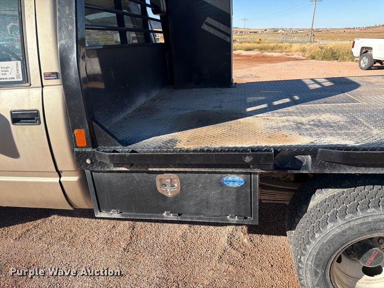 image for item FM7680 1991 GMC 3500 flatbed pickup truck