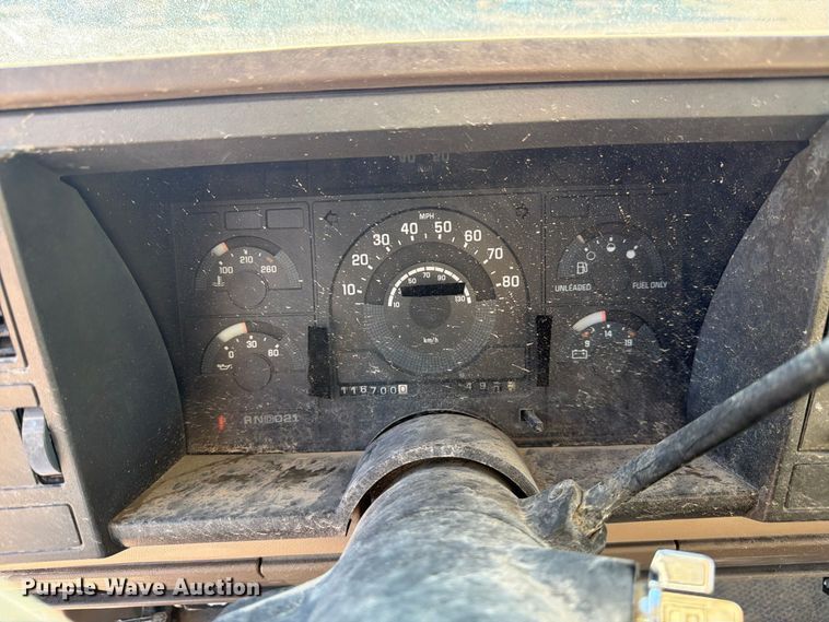 image for item FM7680 1991 GMC 3500 flatbed pickup truck