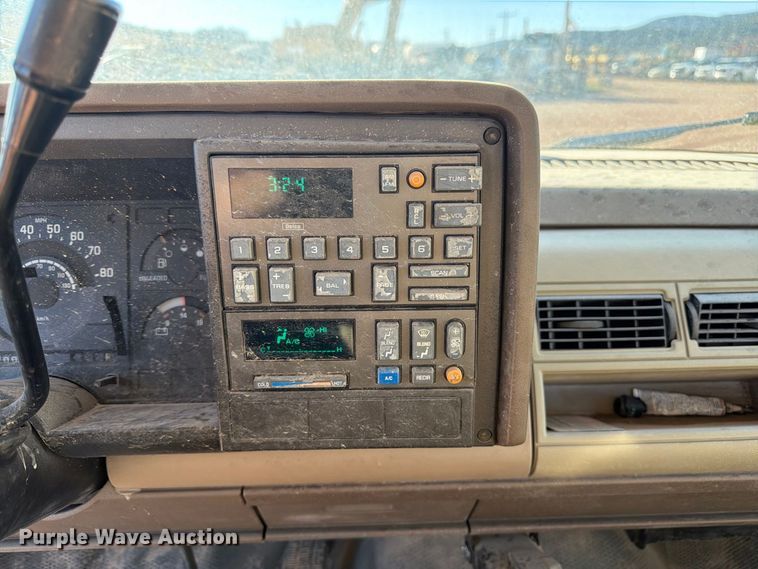 image for item FM7680 1991 GMC 3500 flatbed pickup truck