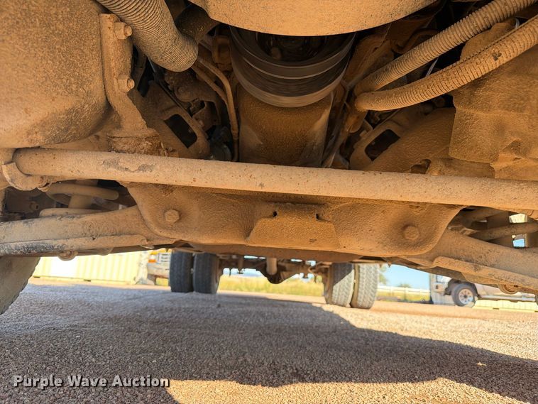 image for item FM7680 1991 GMC 3500 flatbed pickup truck