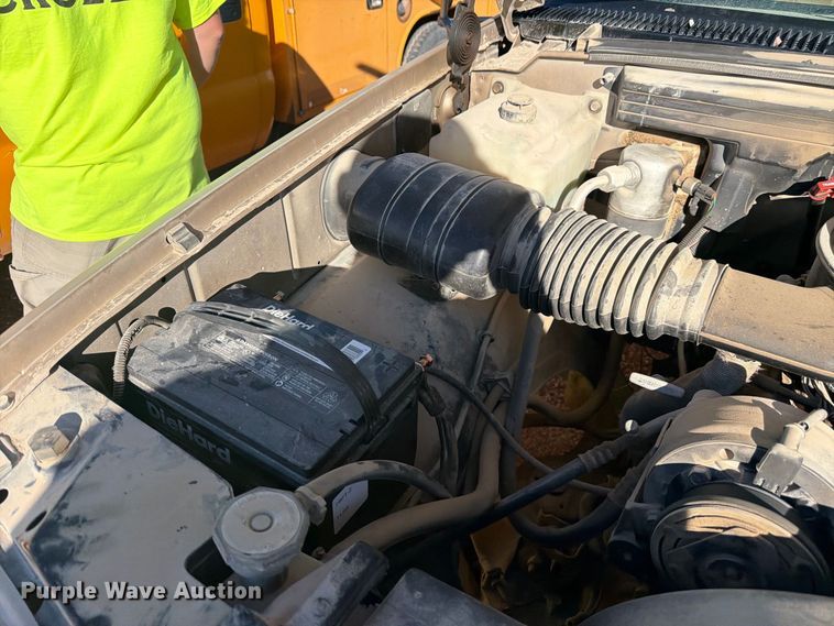 image for item FM7680 1991 GMC 3500 flatbed pickup truck