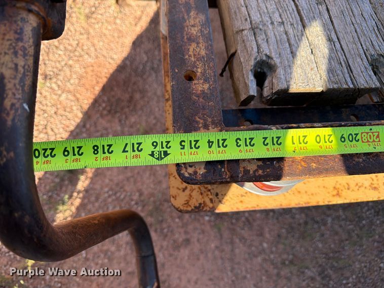 image for item FM7682 1975 Miller flatbed trailer
