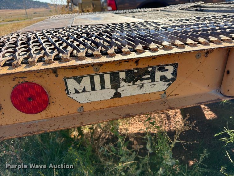 image for item FM7682 1975 Miller flatbed trailer