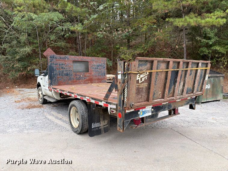 image for item FN2038 2001 Ford F450 Super Duty flatbed truck