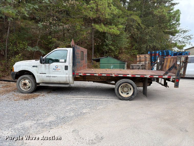 image for item FN2038 2001 Ford F450 Super Duty flatbed truck