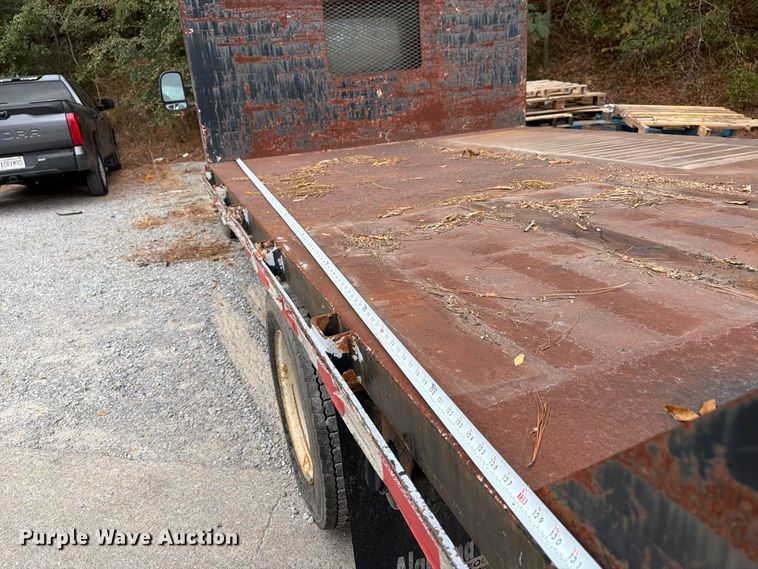 image for item FN2038 2001 Ford F450 Super Duty flatbed truck