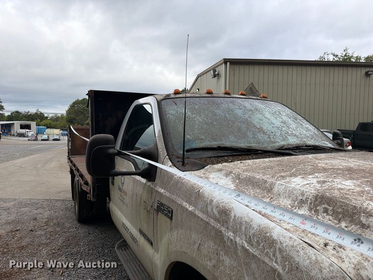 image for item FN2038 2001 Ford F450 Super Duty flatbed truck