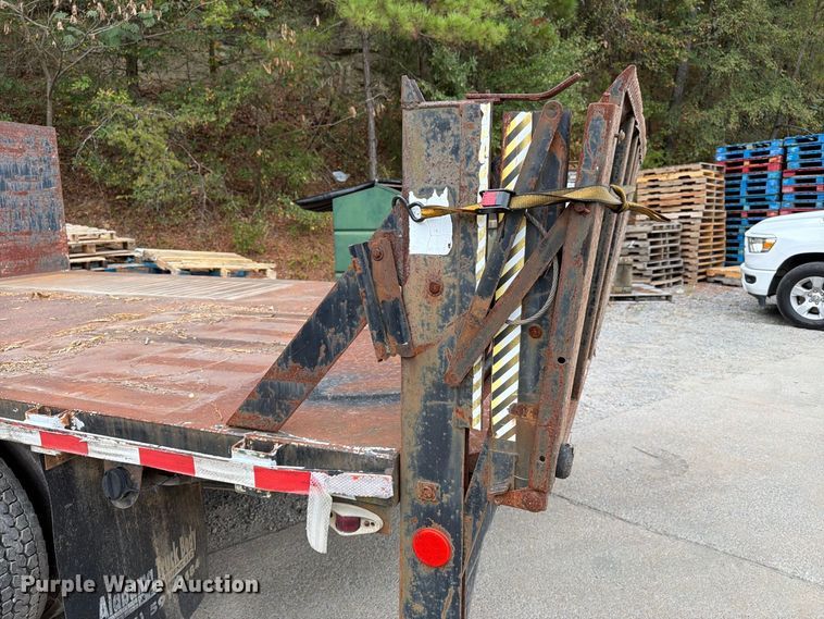 image for item FN2038 2001 Ford F450 Super Duty flatbed truck
