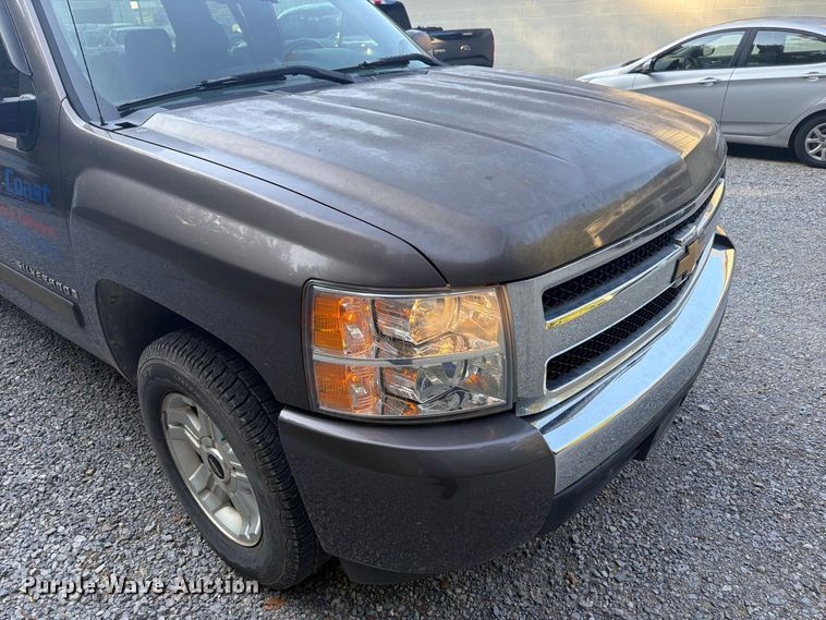 image for item FN2052 2008 Chevrolet Silverado 1500 Ext. Cab pickup truck