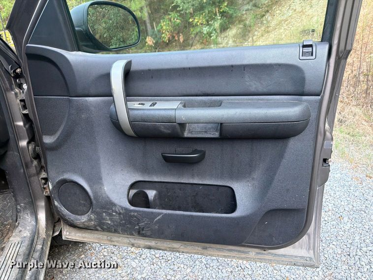 image for item FN2052 2008 Chevrolet Silverado 1500 Ext. Cab pickup truck