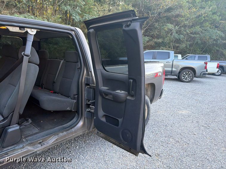 image for item FN2052 2008 Chevrolet Silverado 1500 Ext. Cab pickup truck