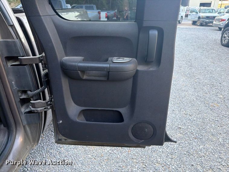 image for item FN2052 2008 Chevrolet Silverado 1500 Ext. Cab pickup truck