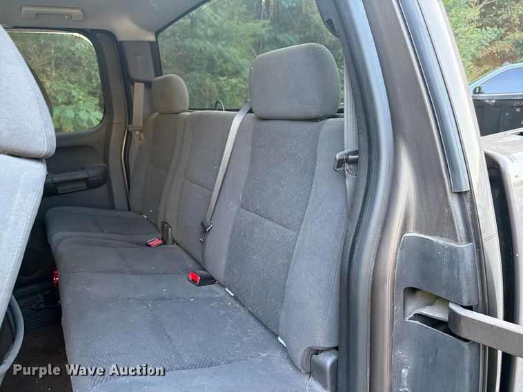 image for item FN2052 2008 Chevrolet Silverado 1500 Ext. Cab pickup truck