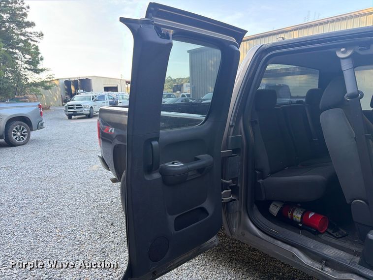 image for item FN2052 2008 Chevrolet Silverado 1500 Ext. Cab pickup truck