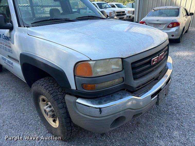 image for item FN2053 2006 GMC Sierra 2500 HD pickup truck