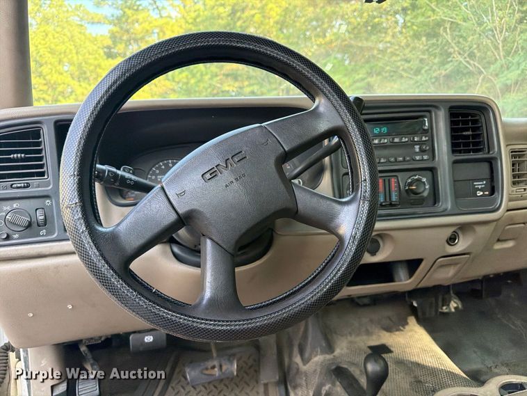 image for item FN2053 2006 GMC Sierra 2500 HD pickup truck