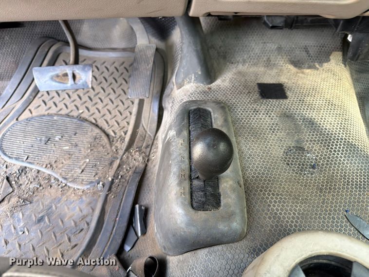 image for item FN2053 2006 GMC Sierra 2500 HD pickup truck
