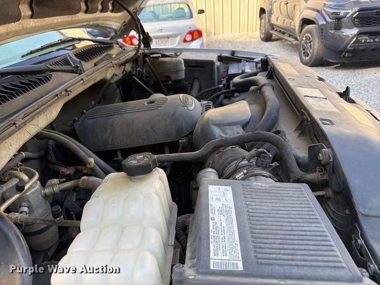 image for item FN2053 2006 GMC Sierra 2500 HD pickup truck