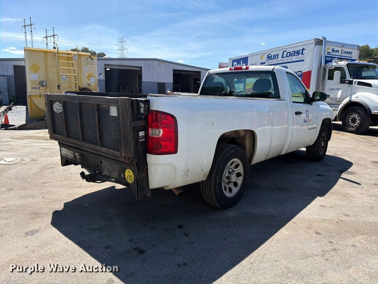 image for item FN2054 2008 Chevrolet Silverado pickup truck