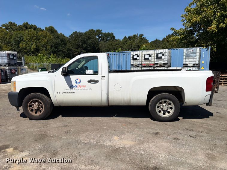 image for item FN2054 2008 Chevrolet Silverado pickup truck