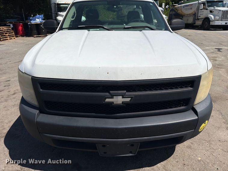 image for item FN2054 2008 Chevrolet Silverado pickup truck