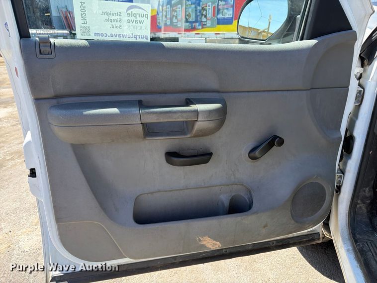 image for item FN2054 2008 Chevrolet Silverado pickup truck