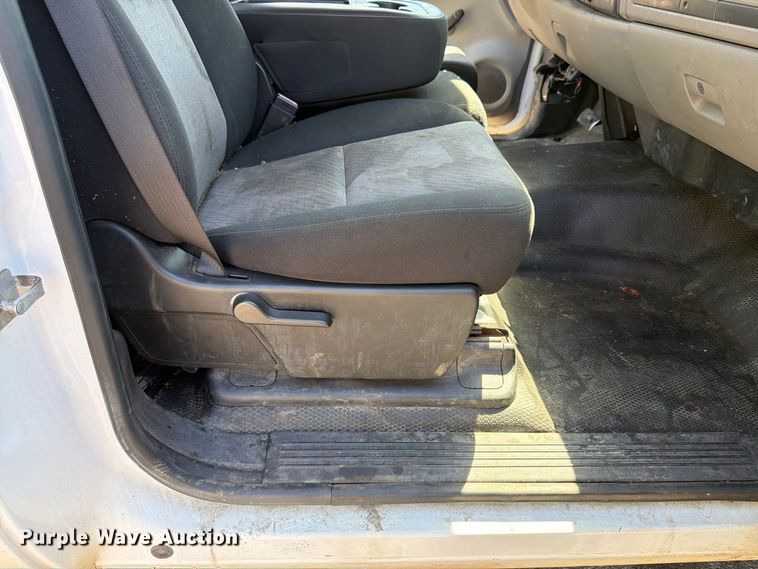 image for item FN2054 2008 Chevrolet Silverado pickup truck