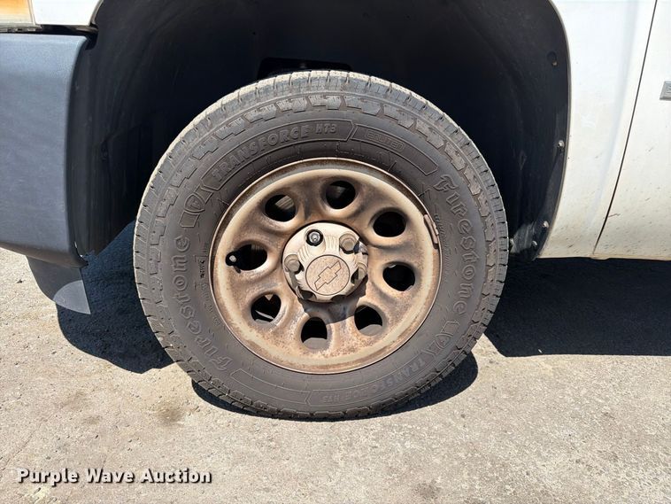 image for item FN2054 2008 Chevrolet Silverado pickup truck