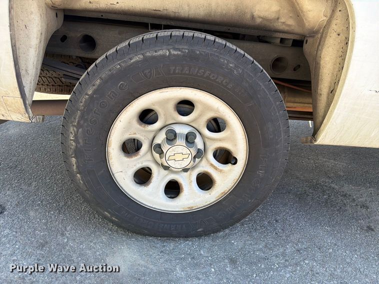 image for item FN2054 2008 Chevrolet Silverado pickup truck