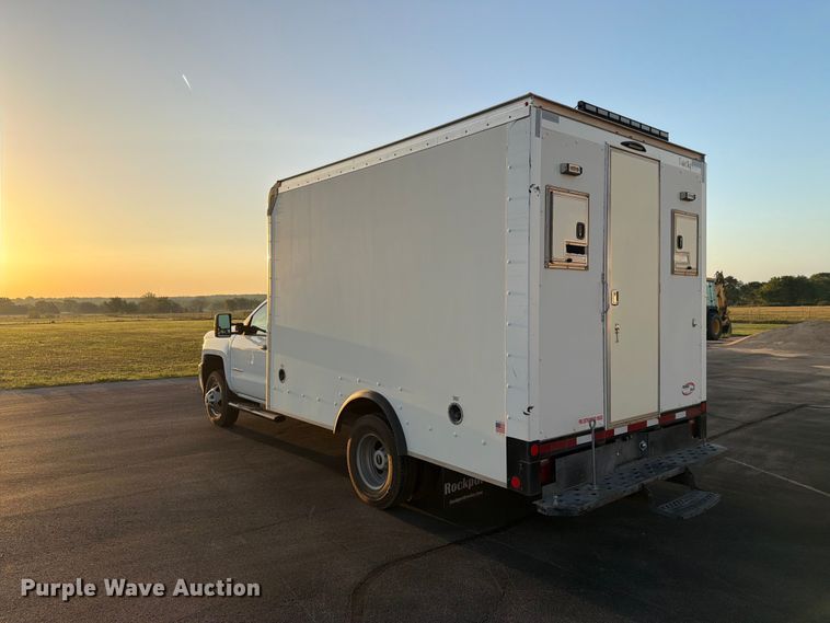 image for item FN2598 2016 Chevrolet Silverado 3500HD fiber optic splicing truck 