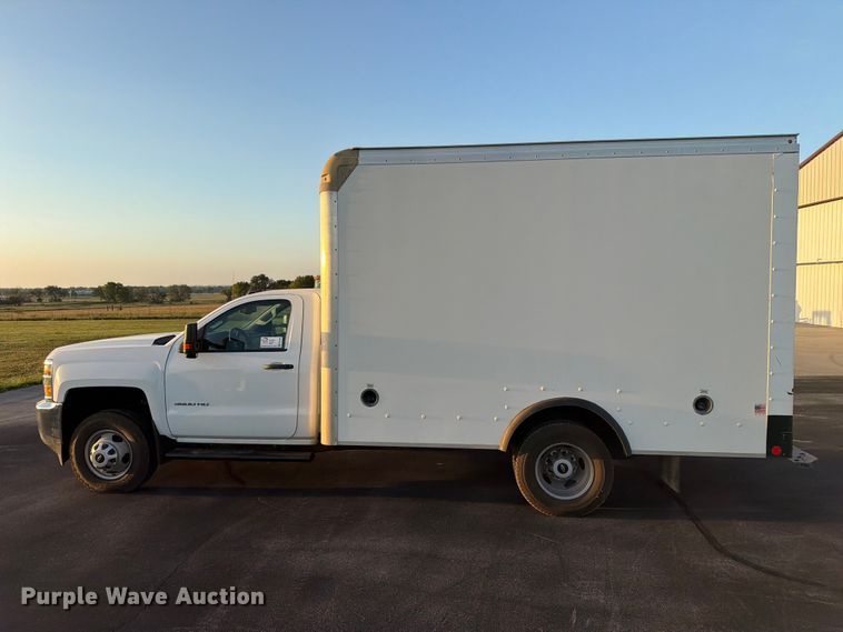 image for item FN2598 2016 Chevrolet Silverado 3500HD fiber optic splicing truck 