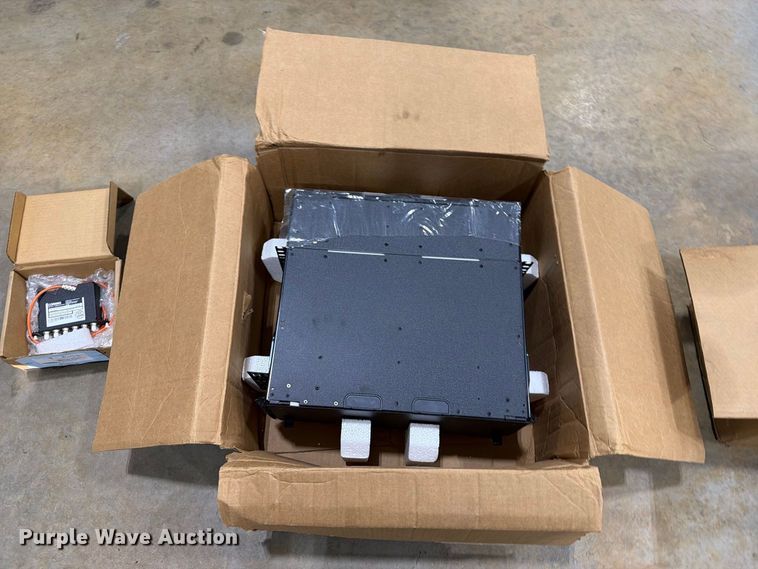 image for item FN2598 2016 Chevrolet Silverado 3500HD fiber optic splicing truck 