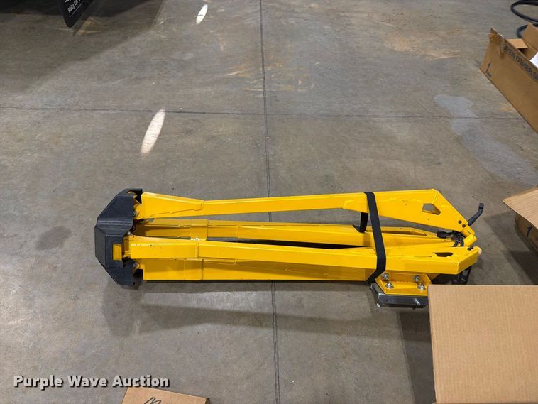 image for item FN2598 2016 Chevrolet Silverado 3500HD fiber optic splicing truck 