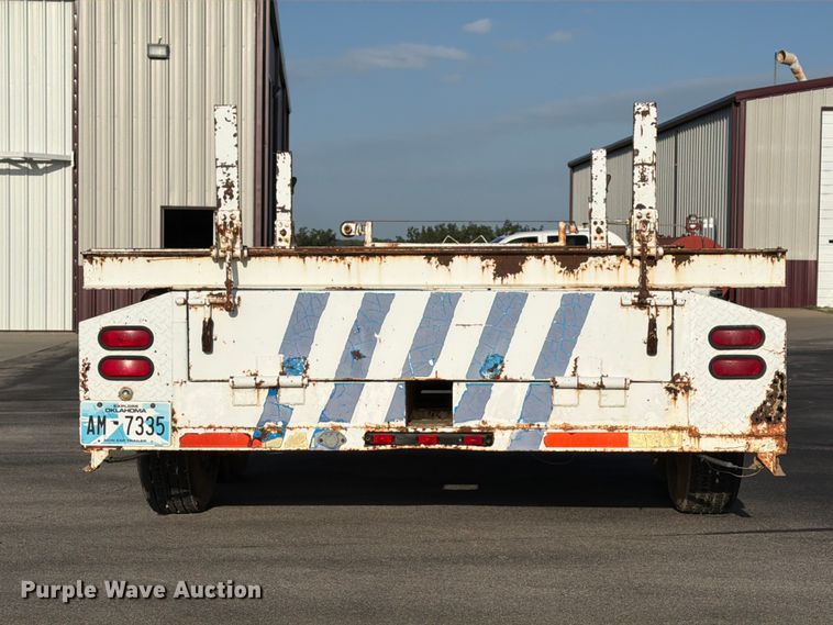 image for item FN2601 1991 Kiefer Built pole trailer