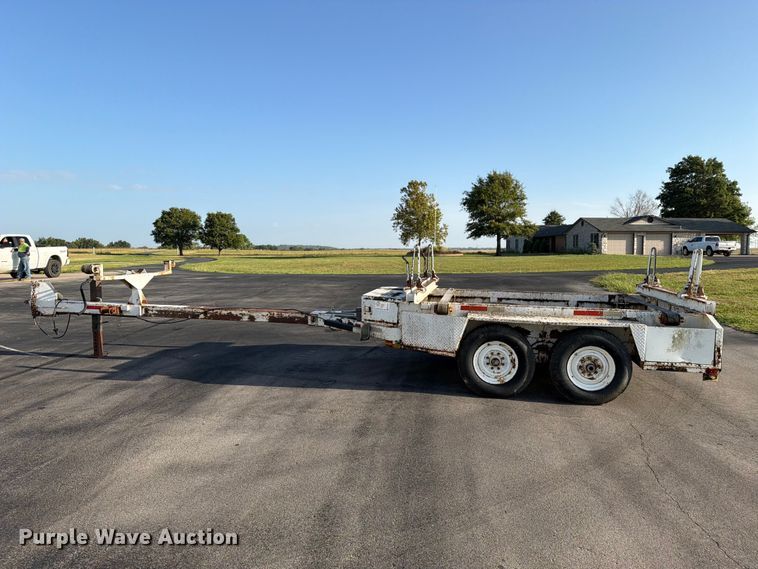 image for item FN2601 1991 Kiefer Built pole trailer