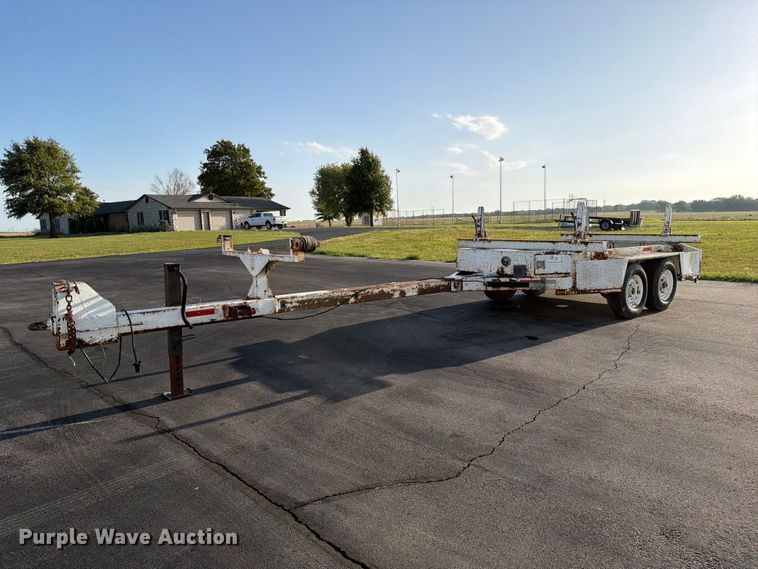 image for item FN2601 1991 Kiefer Built pole trailer