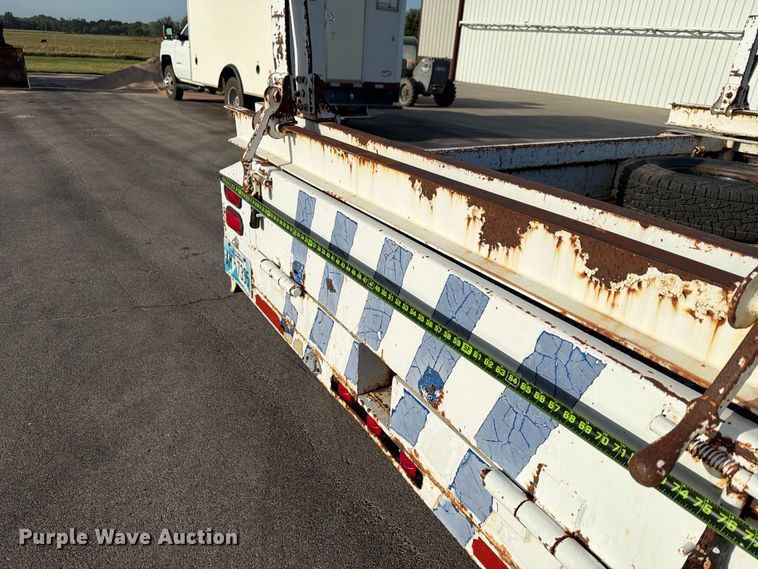 image for item FN2601 1991 Kiefer Built pole trailer